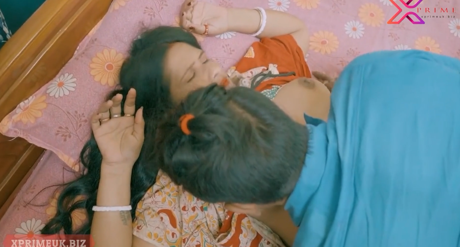 Indian Hot Aunty gets Fucked Hard